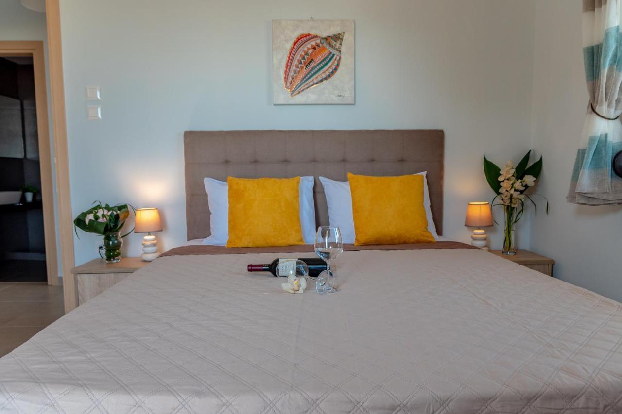 Dimi Seafront Apartment By Rentals Pro Services - ネア・ムダニア エクステリア 写真